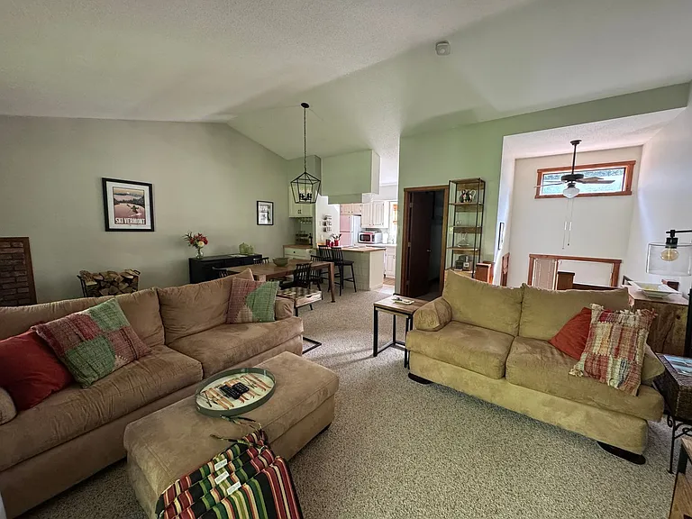 383 Old Quechee Rd #8C — Photo 6