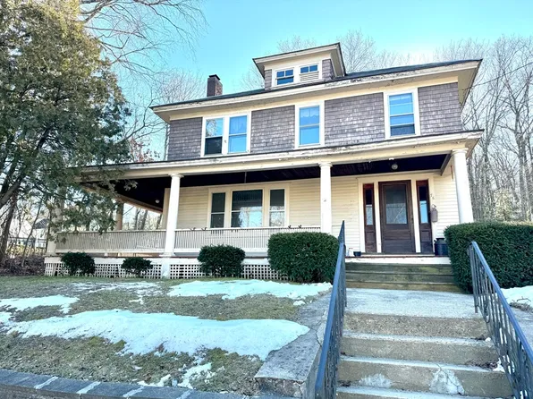 76 Park St, Turners Falls, MA 01376