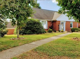 31 Windsor Ct, Point Pleasant, WV 25550