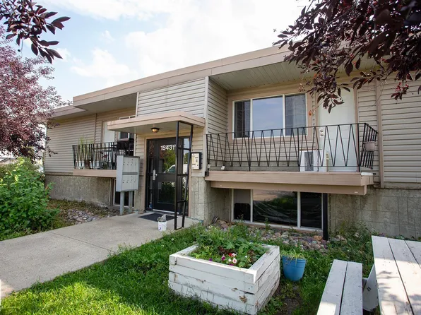 15431 93rd Ave NW #8, Edmonton, AB T5R 5H4