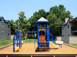 Oak Creek, Santa Rosa, CA 95409