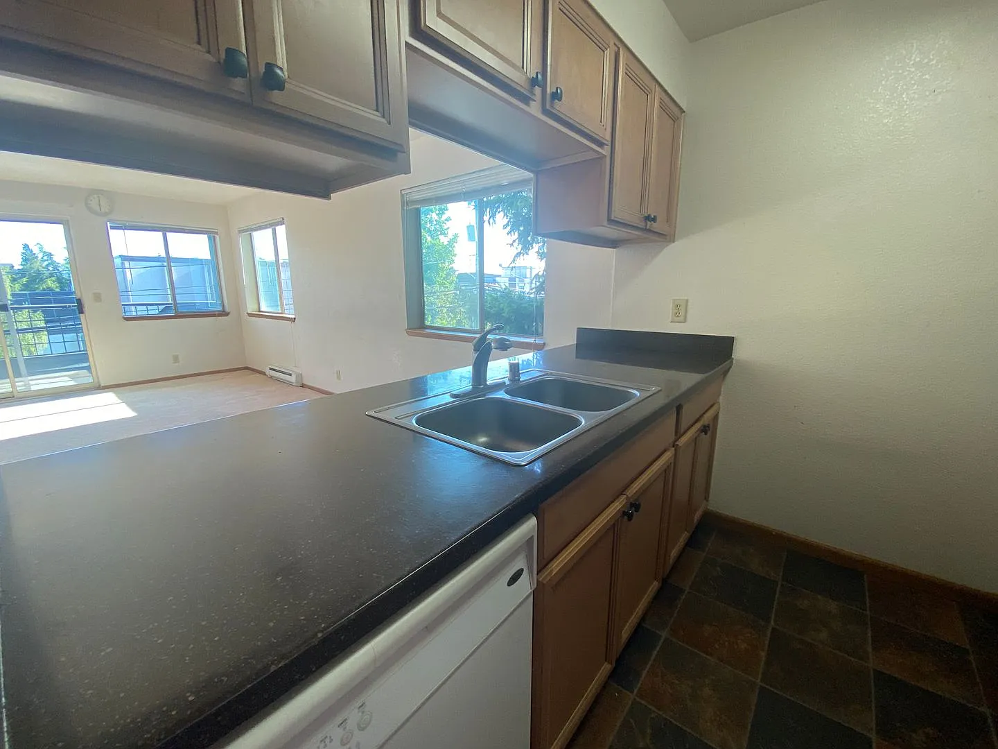 West Campus Place — Photo 4