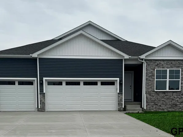 6439 Harvest Dr, Papillion, NE 68157