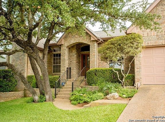 2nd image of 29603 Fairway Bluff Dr