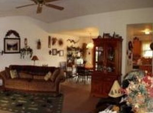 305 Autumn Dr, Delavan, WI 53115