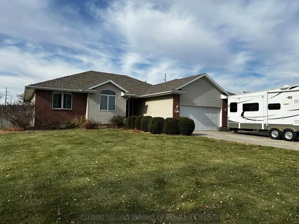 1410 Geddes St, Grand Island, NE 68801