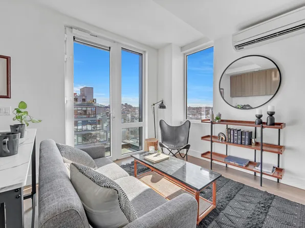 288 4th Avenue image 1 of 13