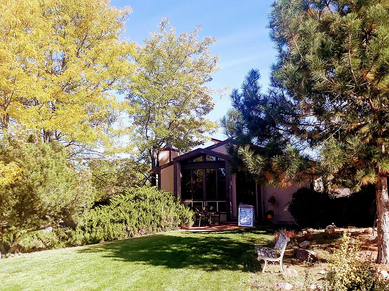 1210 Wicklow St — Photo 2