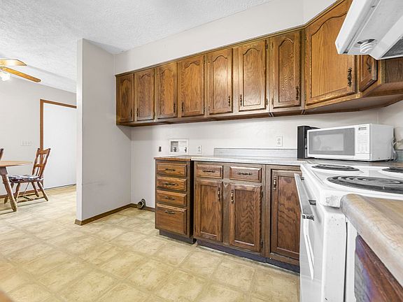 5th image of 117 Oakmount Ct