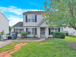 1315 Peach Park Ln, Charlotte, NC 28216