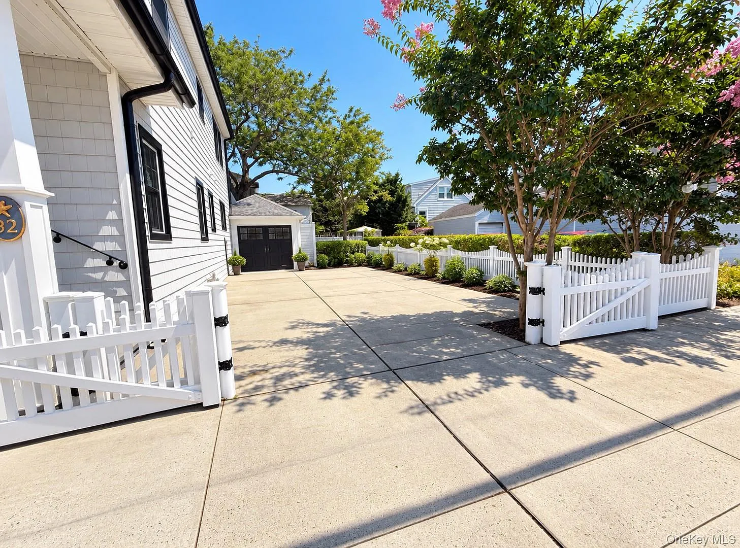 3 bed, 2.0 bath, 1526 sqft, $4,000 — Photo 3