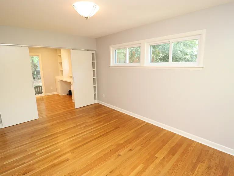 1009 Dogwood Ln — Photo 15