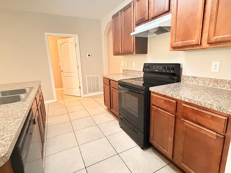 4117 Sophia Blvd — Photo 11