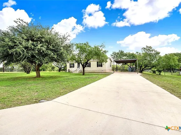 105 Pioneer Home, Seguin, TX 78155