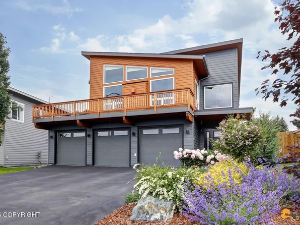 1167 Northpointe Bluff Dr, Anchorage, AK 99501