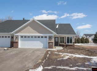 533 Haralson Dr, Belle Plaine, MN 56011