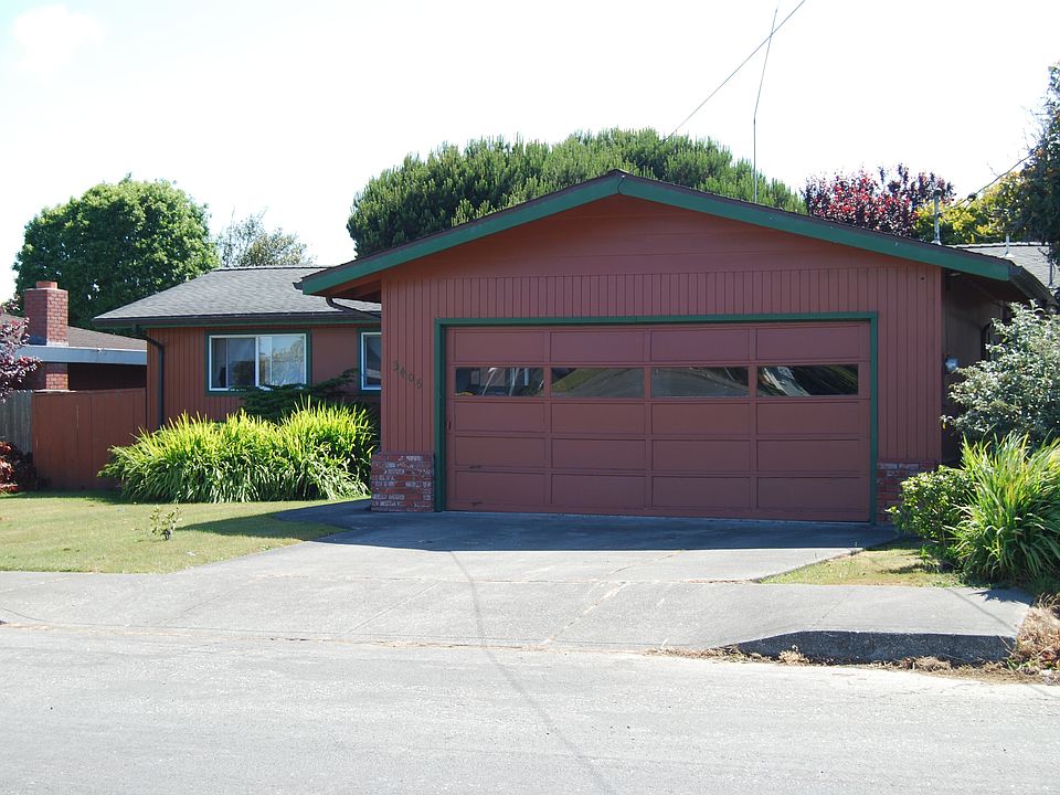 2nd image of 3405 Elizabeth St