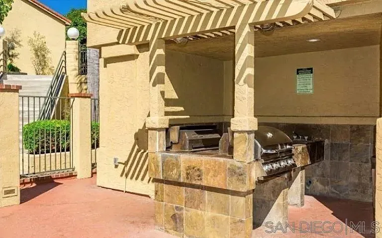 7405 Charmant Dr #2004 — Photo 23