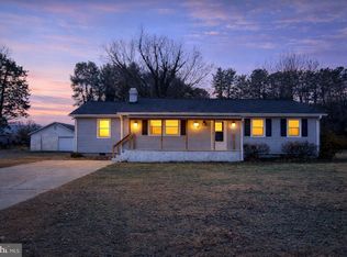 219 Cedar Ln, Colonial Beach, VA 22443