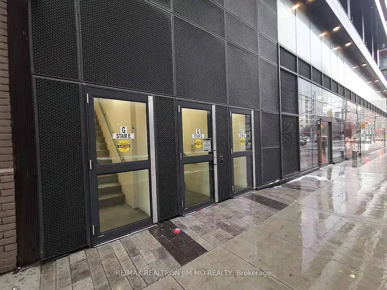 181 Dundas St E #1507 — Photo 8