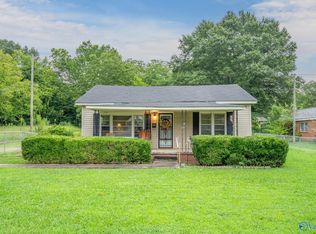 504 N Center Ave, Piedmont, AL 36272