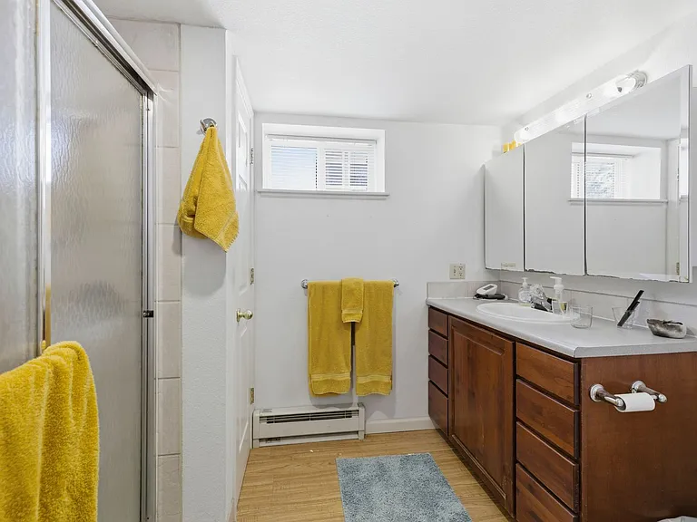 216 N Sherwood St — Photo 11
