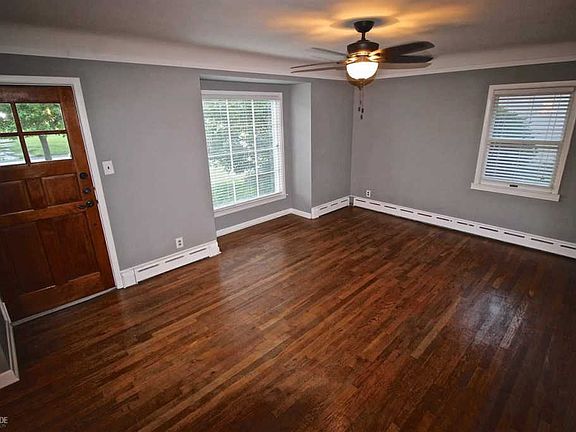 5th image of 161 Floral Ave