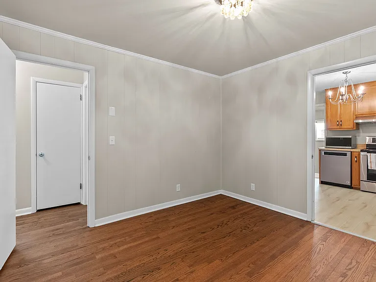 209 Oak Dr — Photo 7