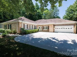 804 Creek Bluff Rd, Rock Hill, SC 29732