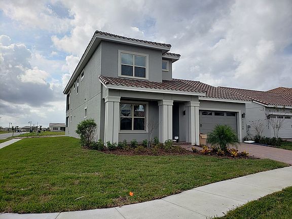 2nd image of 13138 Stanthorne Ave