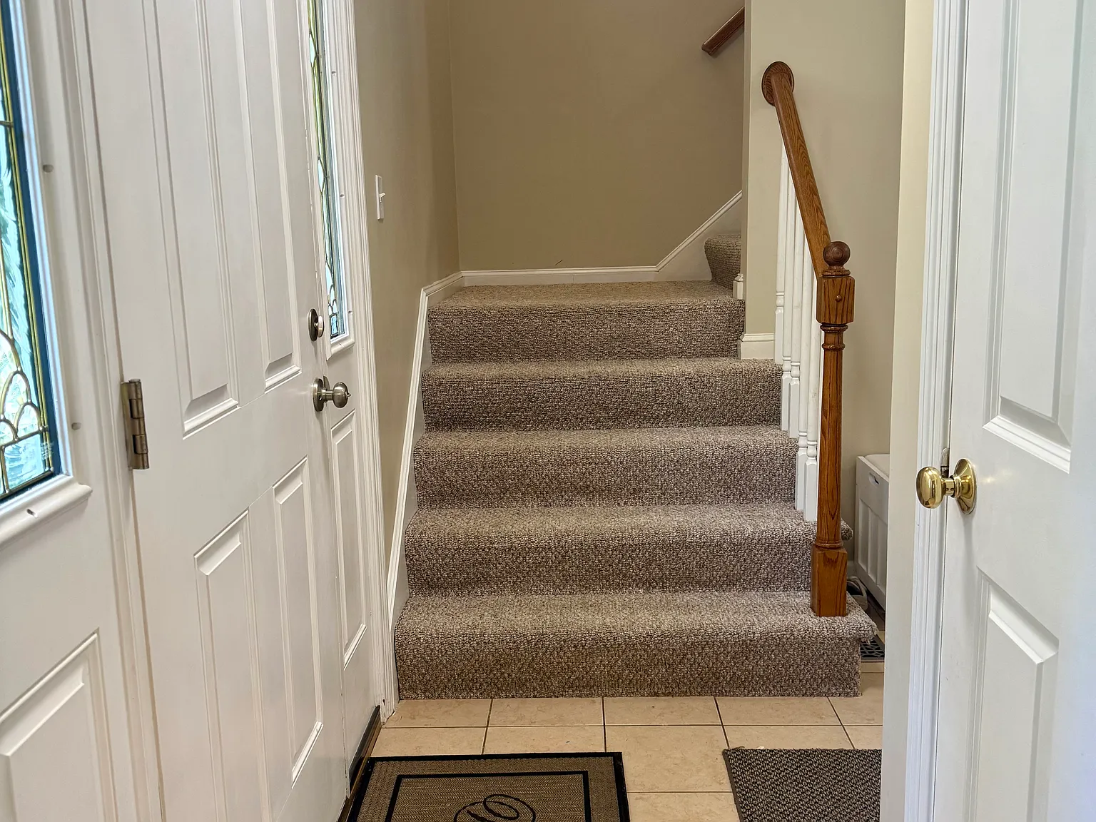 3 bed, 1.5 bath, 1926 sqft, $2,750 — Photo 2