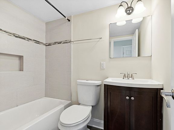 2nd image of 1955 N 18th St #Bb