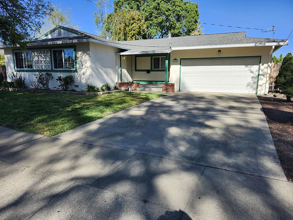 1st image of 1822 Landana Dr