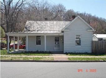 1st image of 602 Bowman Ave
