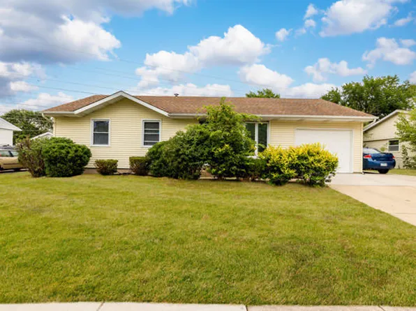 523 Belmont Dr, Romeoville, IL 60446