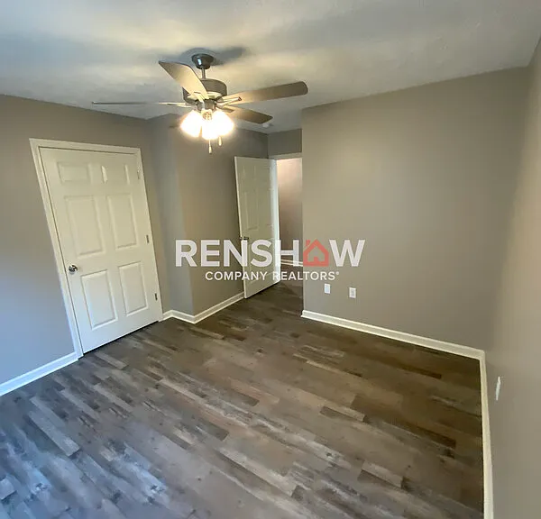 133 Hawthorne Ave — Photo 10