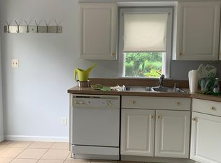 190 Hollow Tree Ridge Rd, Darien, CT 06820