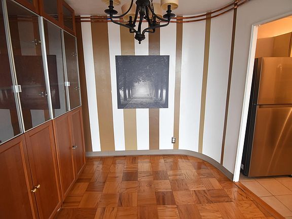 5th image of 62 Babcock St #63
