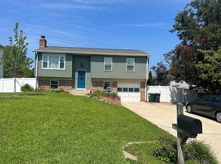 5618 Reardon Ln, Woodbridge, VA 22193