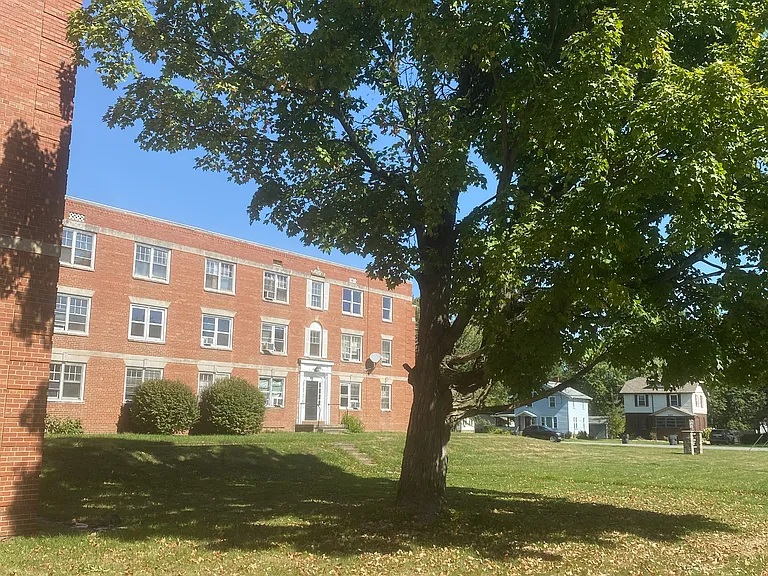 2661 South St SE #J — Photo 30