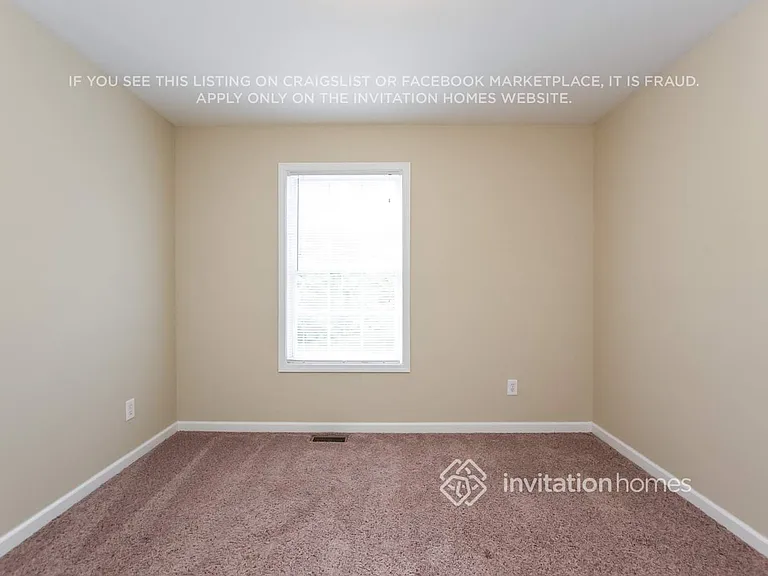 3669 N Hampton Dr NW — Photo 12