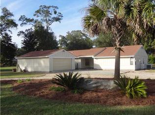 555 E Magnolia St, Jesup, GA 31546