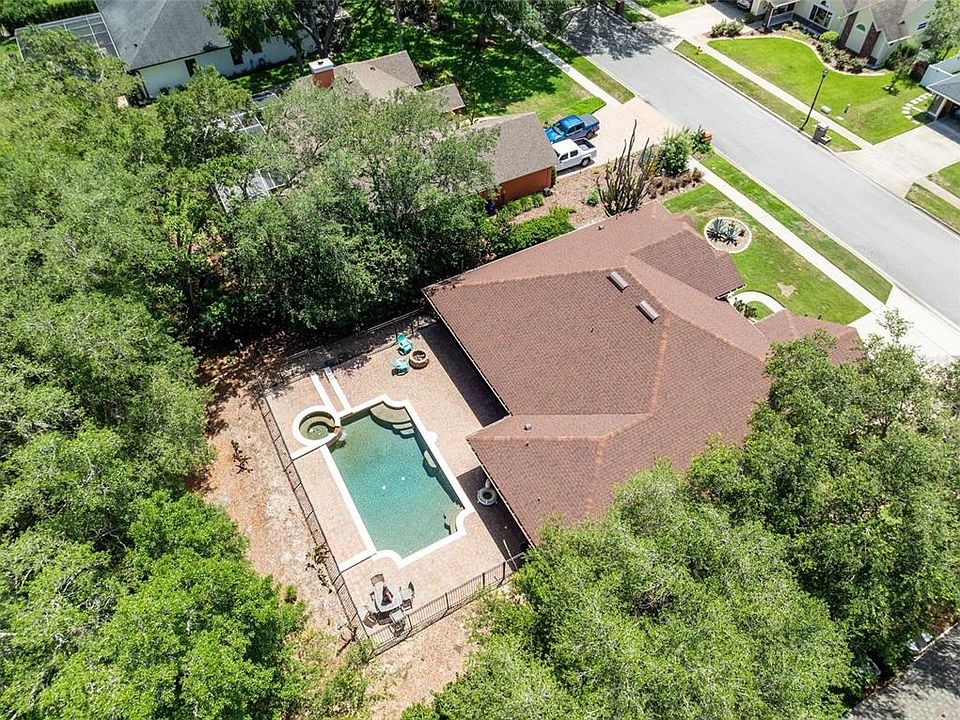 1st image of 333 KIMI COURT