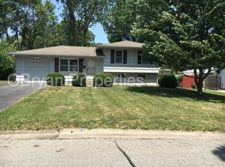 10512 W 73rd St, Shawnee, KS 66203