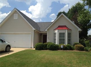2235 Laurel Pointe Ln, Lawrenceville, GA 30043