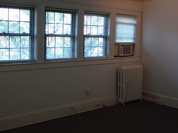 4th image of 2523 Rosalind Ave SW APT 3