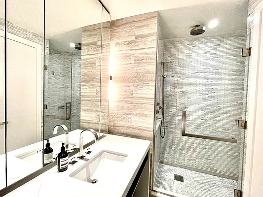 Sold by New York Residence | media 11