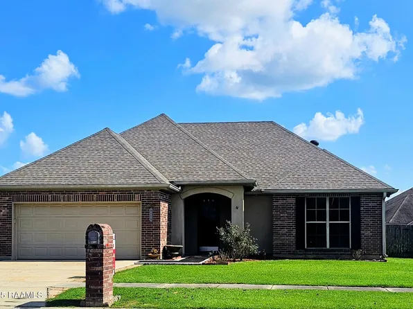 411 Spanish Moss Ln, Broussard, LA 70518