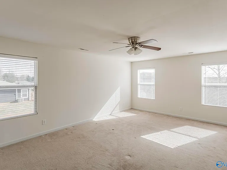 105 Bayside Ln — Photo 13