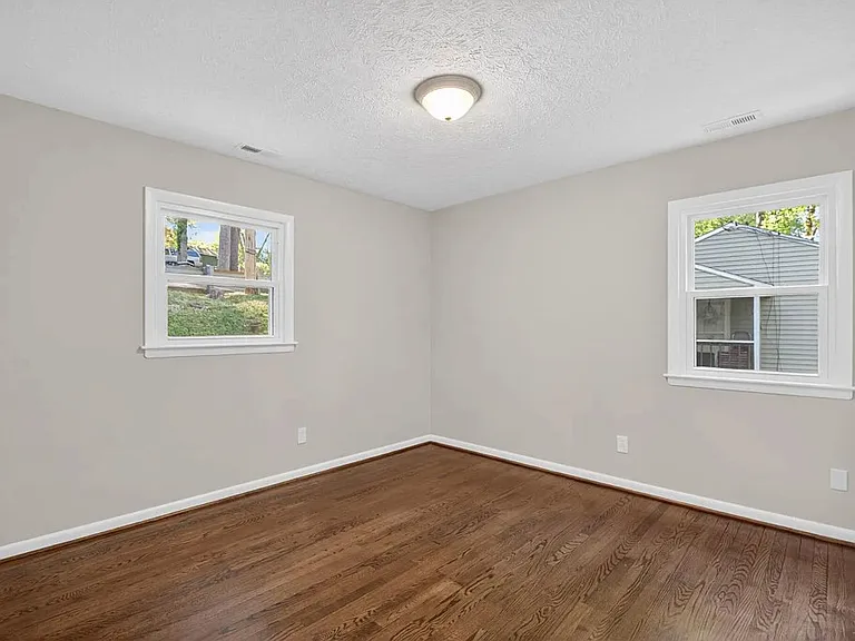 58 W Princeton Cir #A — Photo 8